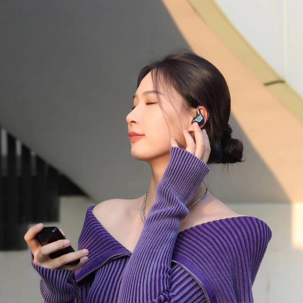 Écouteurs intra-auriculaires ARTTI R1 HIFI avec triple transducteur dynamique et connecteur détachab