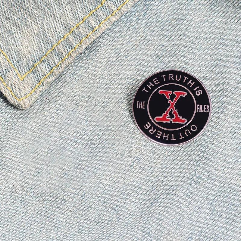 La vérité est là-bas X fichiers badge épingle en émail