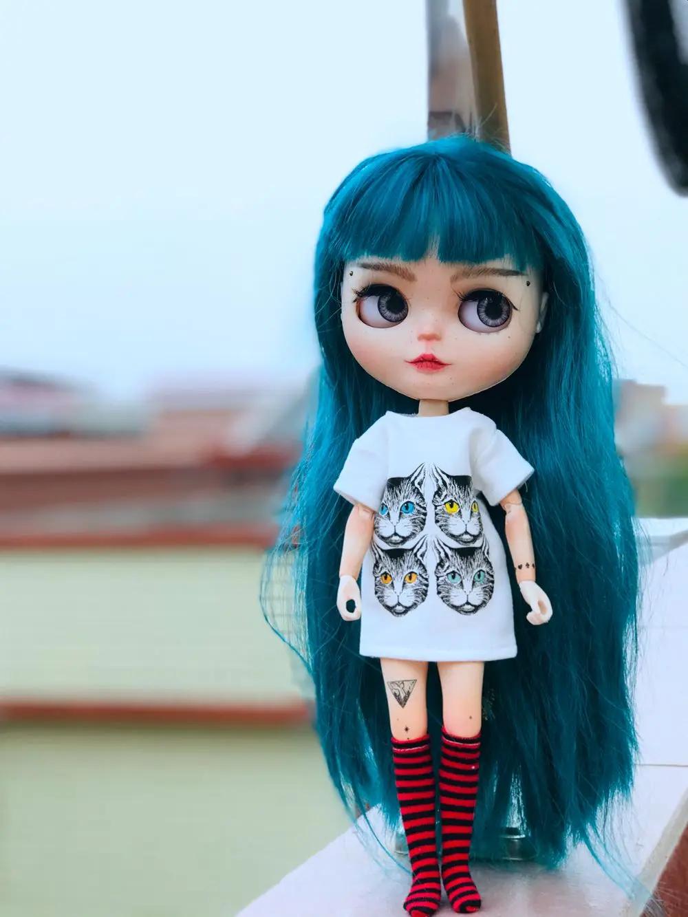 Vêtements Blyth mignons, T-Shirt court imprimé à motif de chat + chaussettes hautes à rayures noires