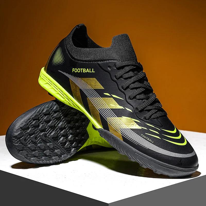 Nouveaux hommes bottes de Football crampons professionnels Match de Futsal chaussures de Football of