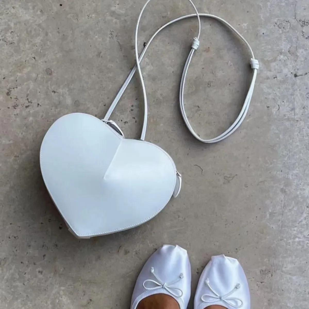 Sac à main haut de gamme 2026, sac en forme de cœur pêche tendance, design de niche, sac élégant, sa