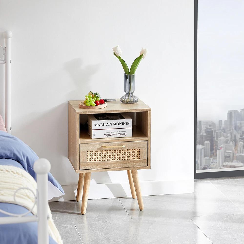 Table d'appoint en rotin avec prise de courant et ports USB, table de chevet moderne avec tiroir et 