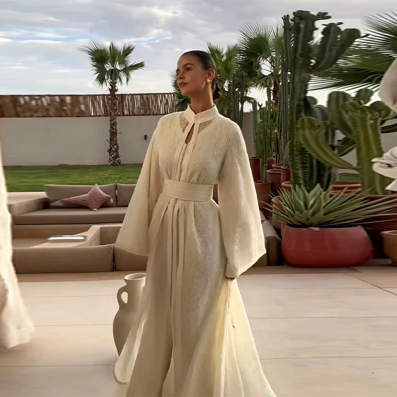 Caftan Abaya marocain blanc de luxe brodé pour femmes, robe longue à manches longues avec ceinture, 