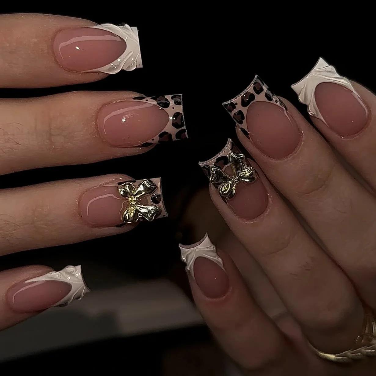 24 pièces Simple français presse sur faux ongles court carré presse sur ongles fleur strass faux ong