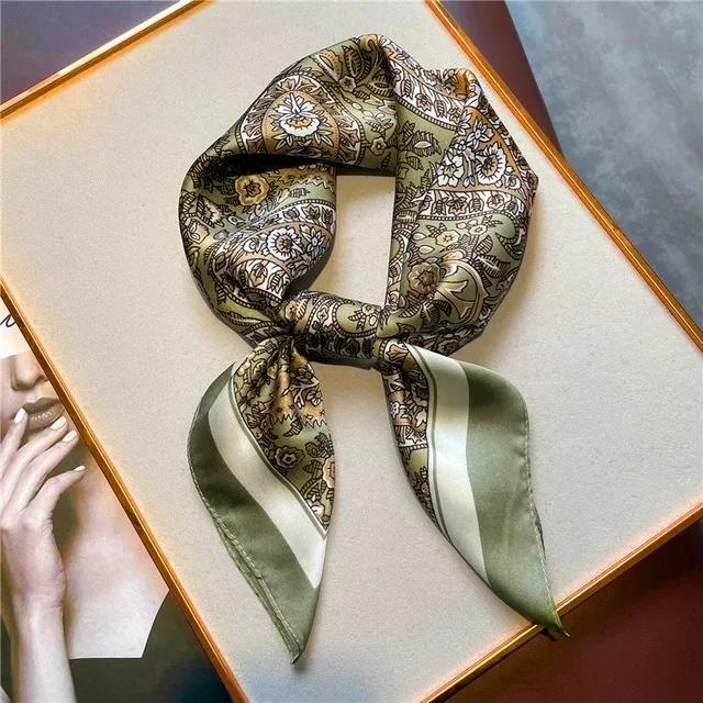 Nouveau foulard en soie foulard carré en soie pour femmes, sac à main de luxe pour femmes, foulard e