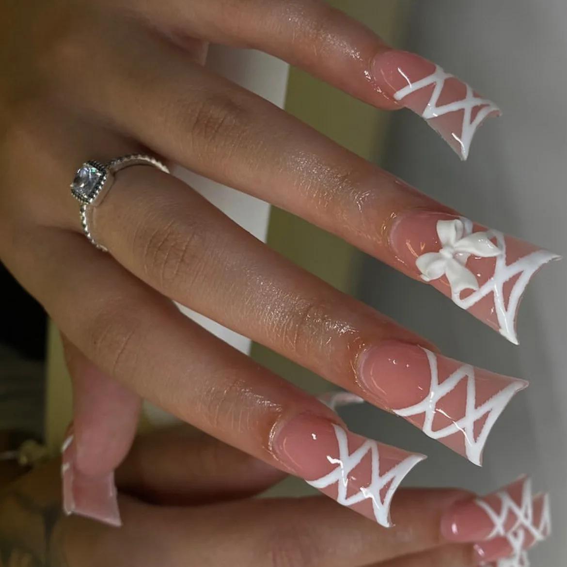 Faux ongles courts à rayures zébrées, 24 pièces, bec de canard français, à pression, Design d'arc po