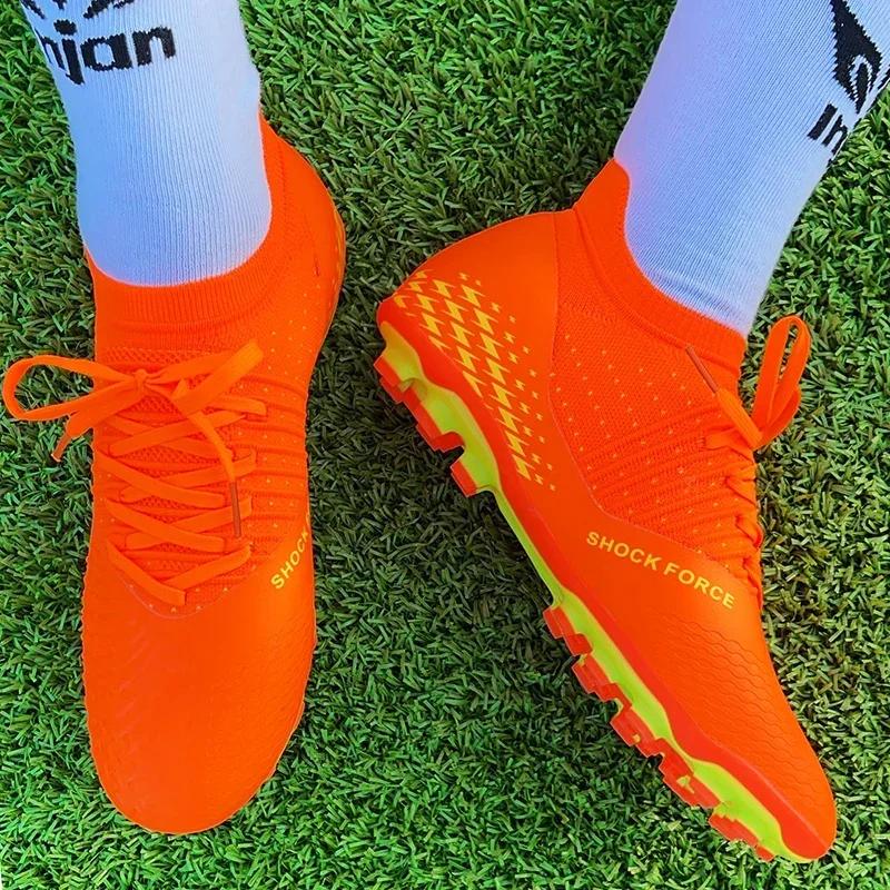 Crampons de football de compétition respirants et confortables à pointes pour l'entraînement et les 