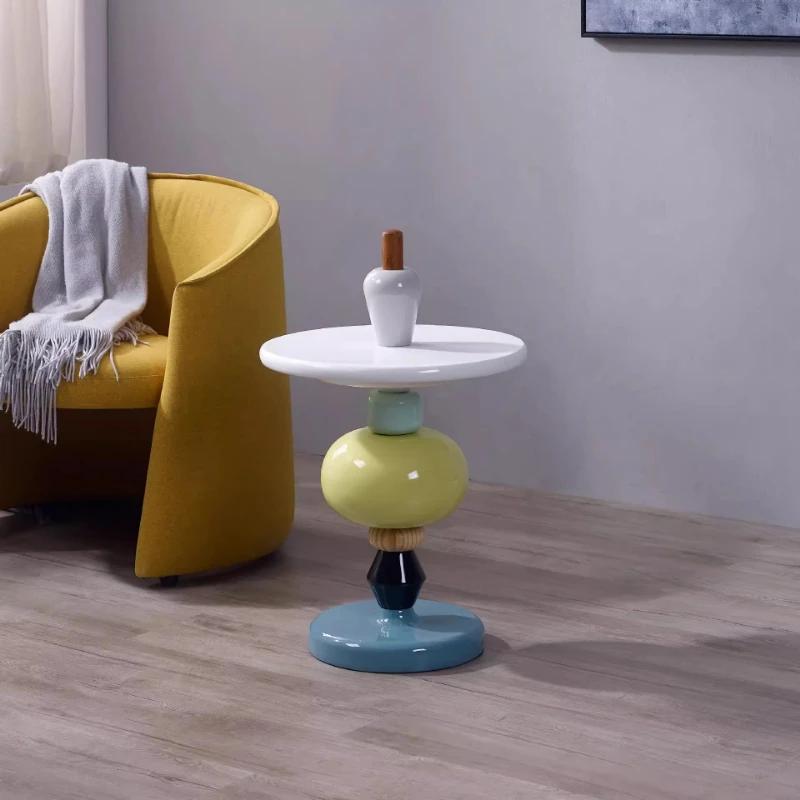 ‌ Table d'appoint scandinave, bureau de vie d'accent coloré, armoire de chevet créative, table d'app