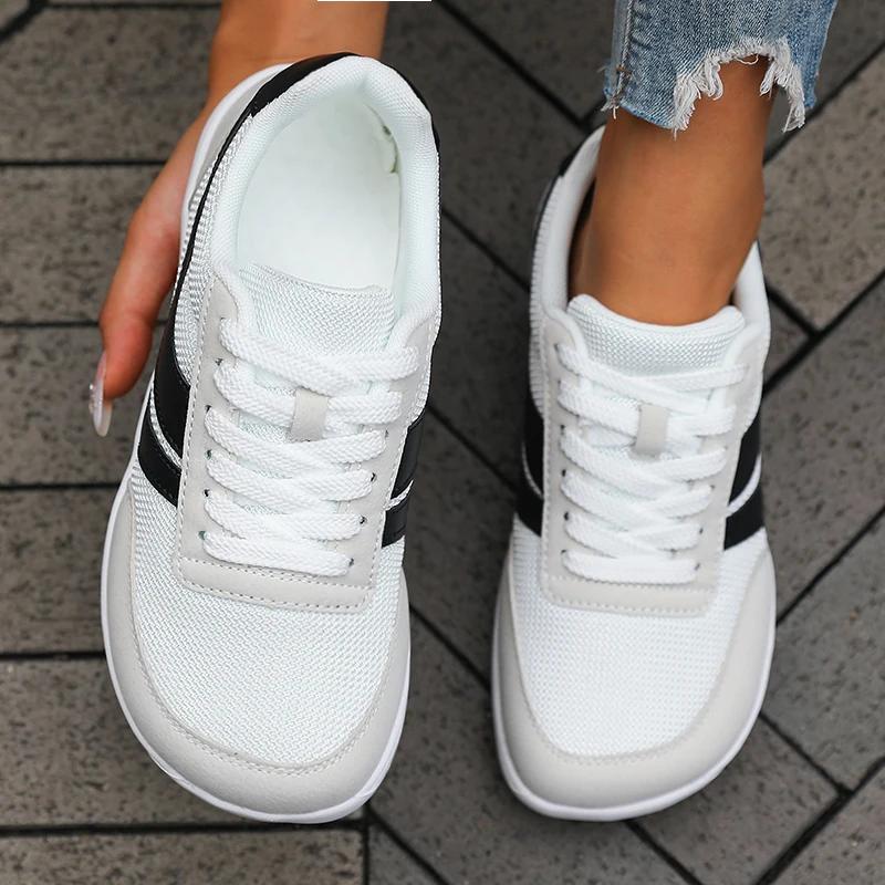 Chaussures pour femmes baskets bout large pieds nus décontracté large dernière mode toile noir plat 