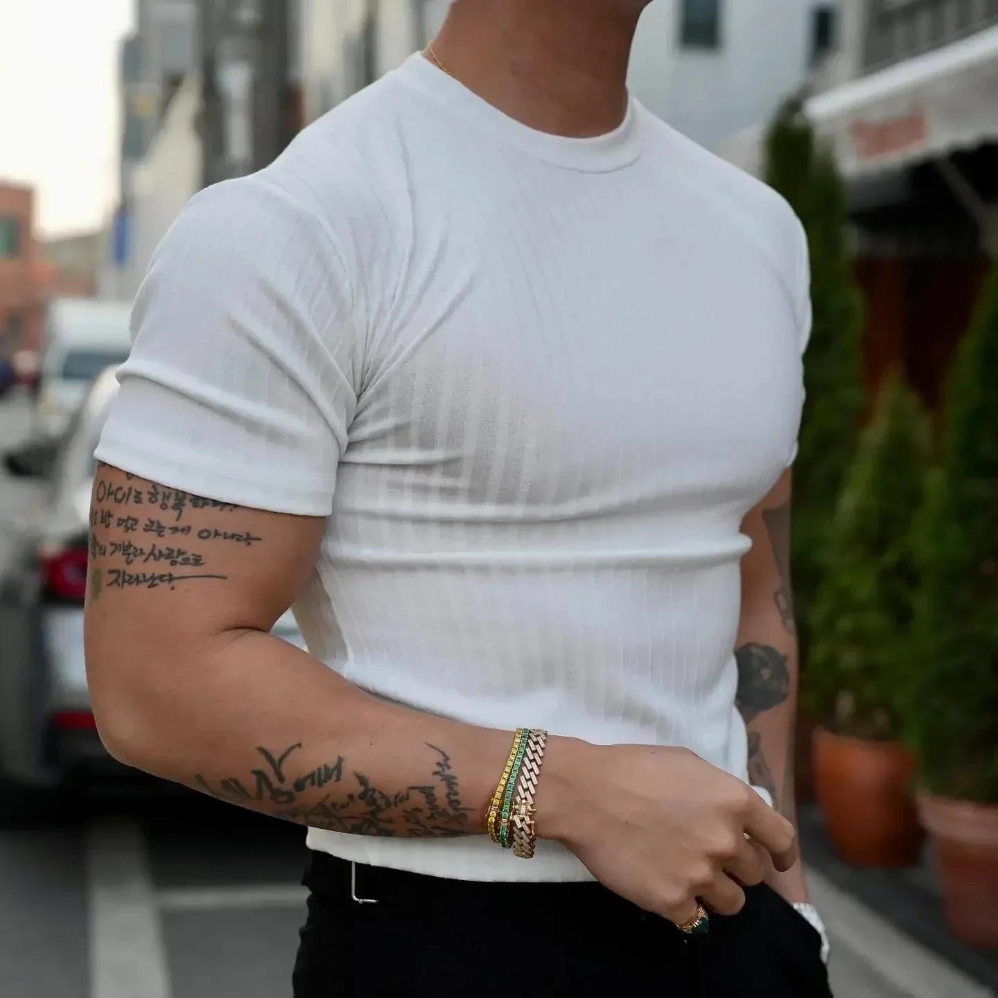 T-shirt homme fitness été col rond rayures verticales - Nouvelle mode 2025 sport loisirs
