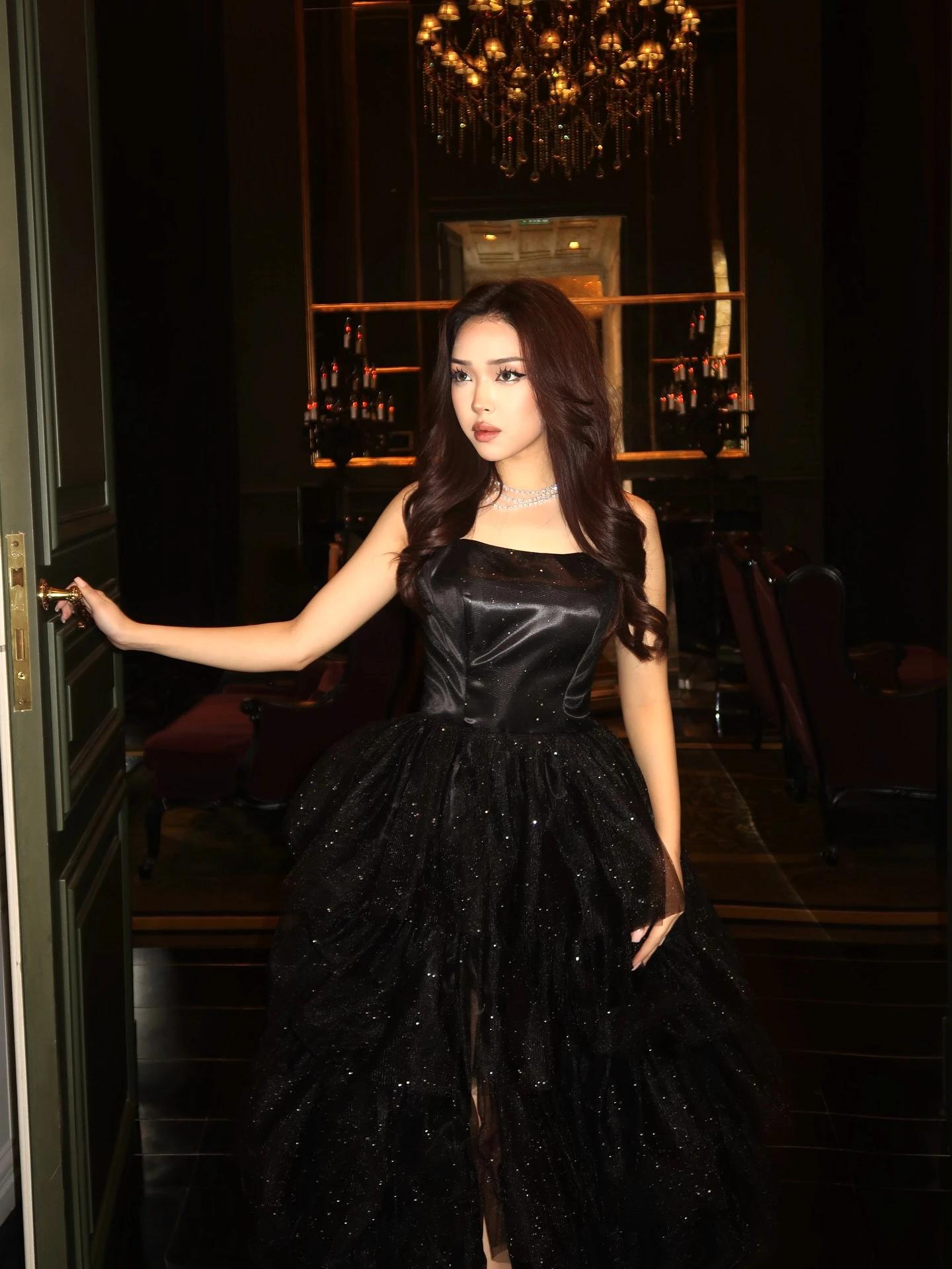 Robes de soirée sexy sans bretelles en maille bouffante, avec fente haute, volants en tulle et super