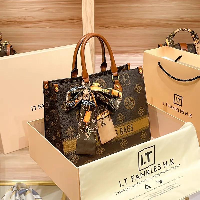 Sacs à langer élégants, décontractés, simples, vintage, à la mode pour femmes, sac à main en cuir de