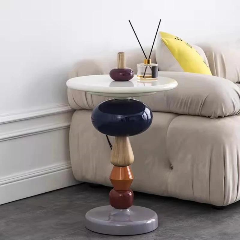 ‌ Table d'appoint scandinave, bureau de vie d'accent coloré, armoire de chevet créative, table d'app