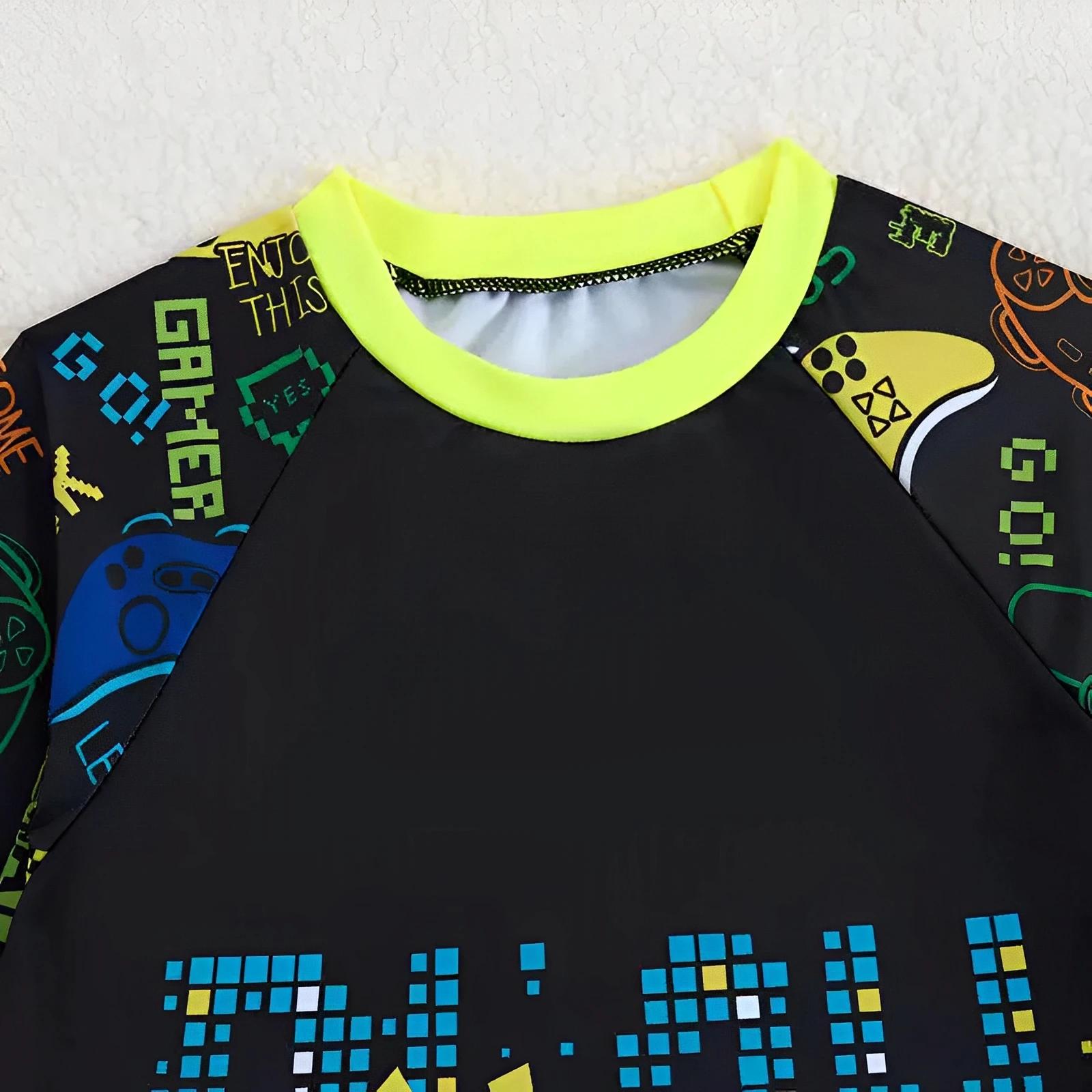 Maillot de bain deux pièces garçon 2026 avec short imprimé - Tenue plage été enfants colorée et pratique
