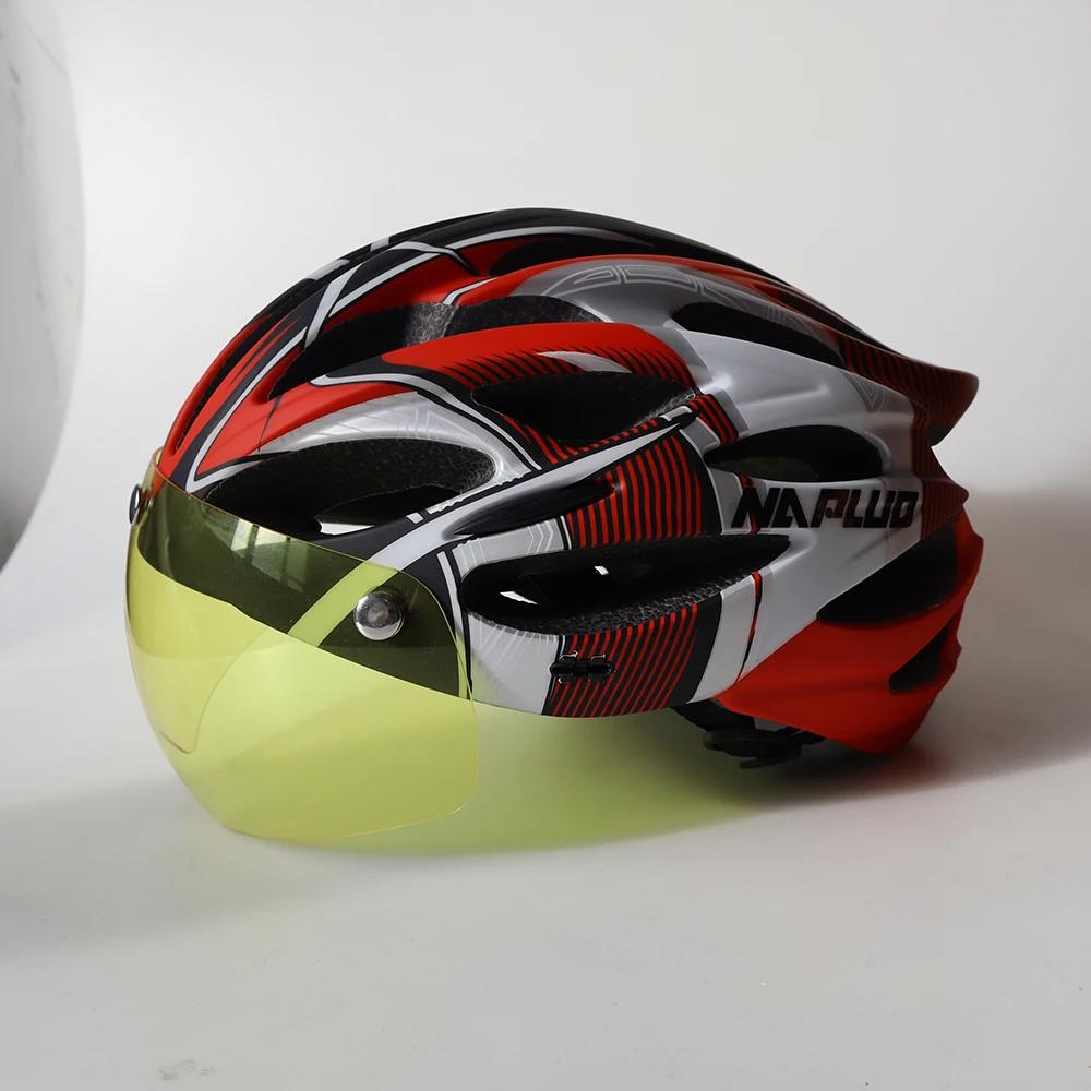 Casque de vélo avec visière transparente