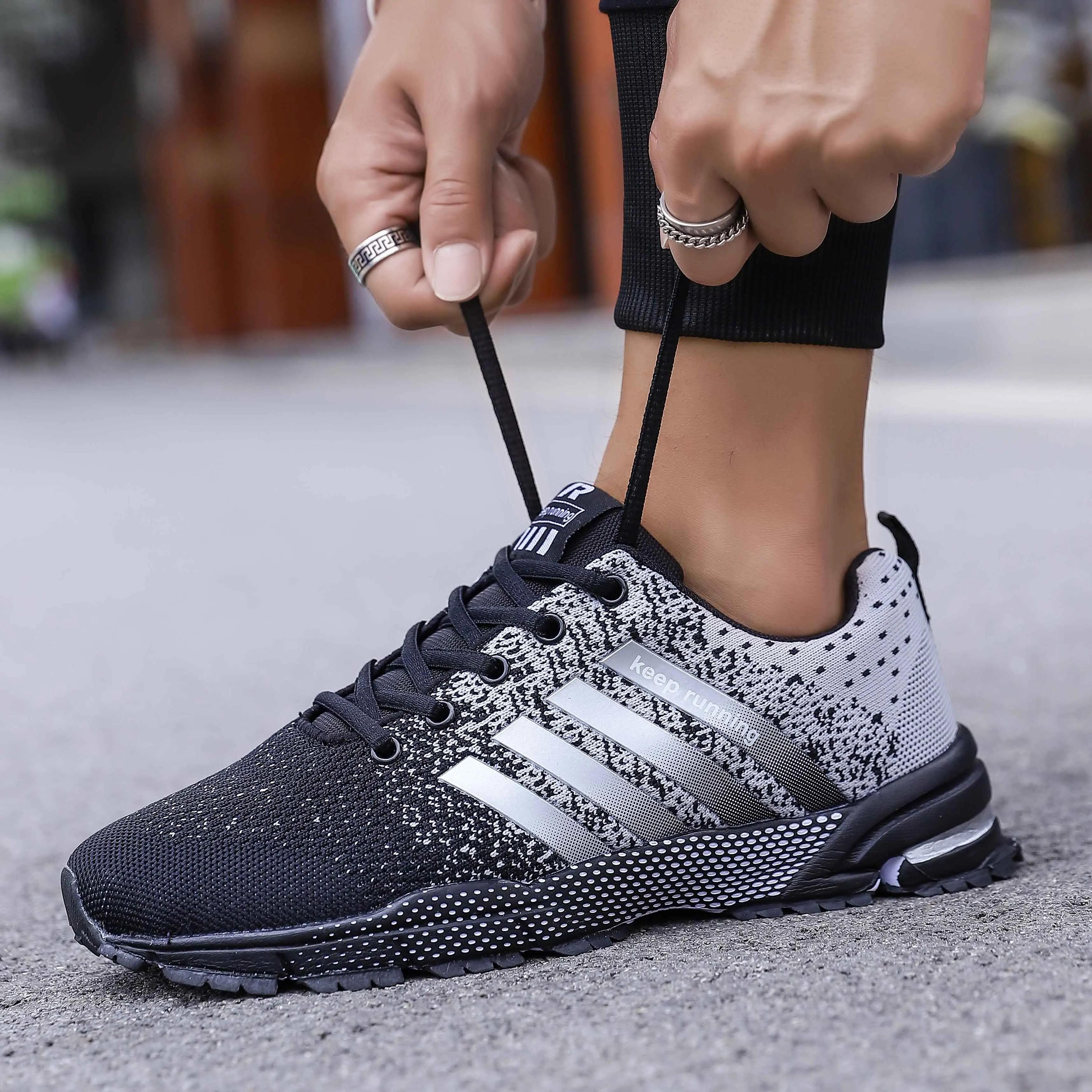 Baskets maille respirantes homme : antidérapantes, absorption chocs pour sport et couple