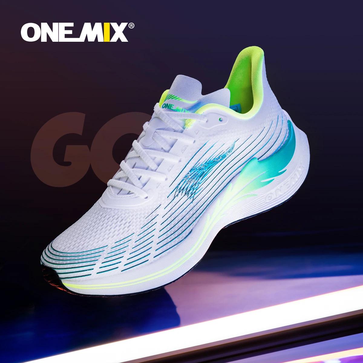 ONEMIX hommes chaussures de course pour hommes respirant maille athlétisme chaussures de marche roug