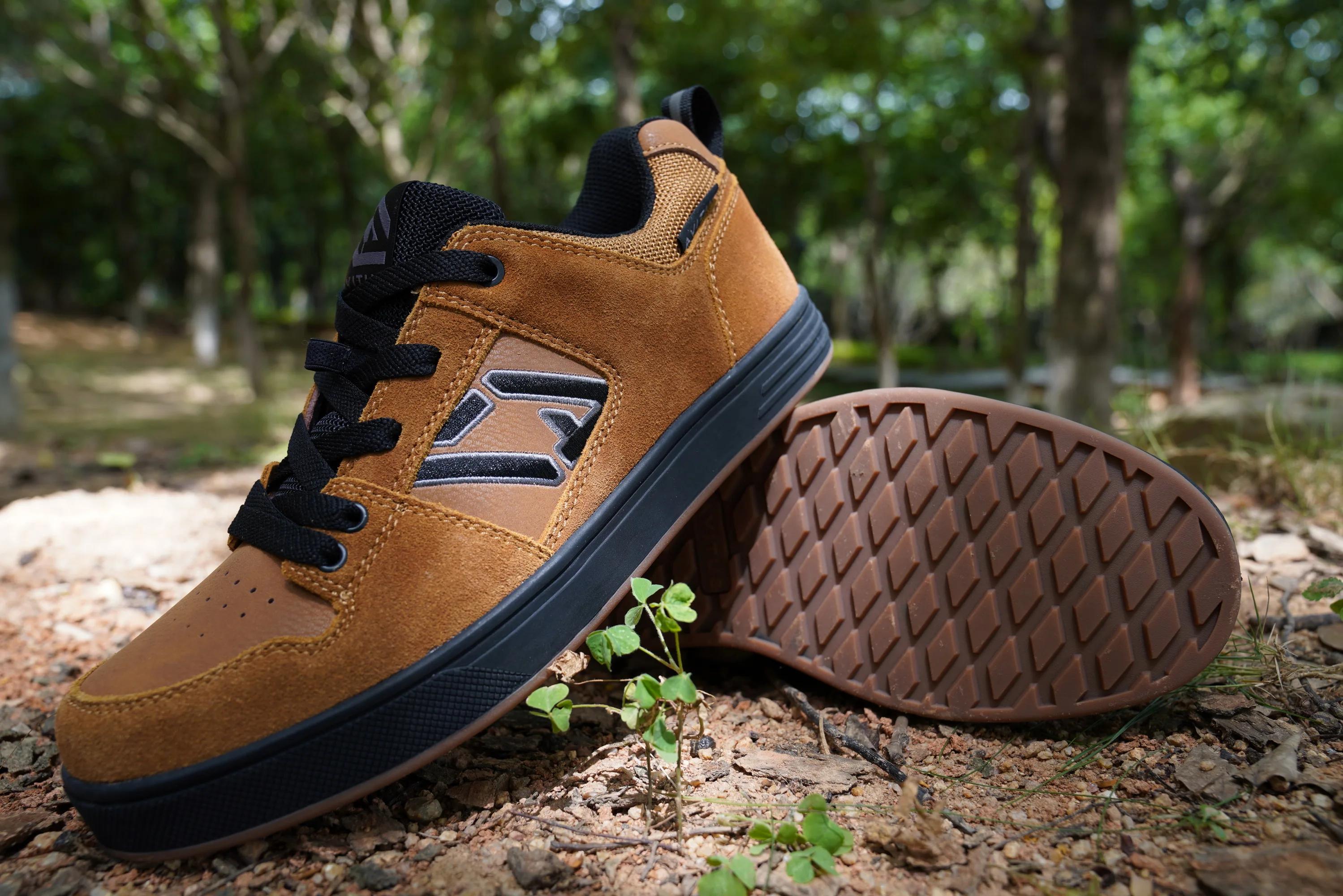 AVITUS Zapatillas-Chaussures de VTT plates pour hommes, baskets de cyclisme à pédales