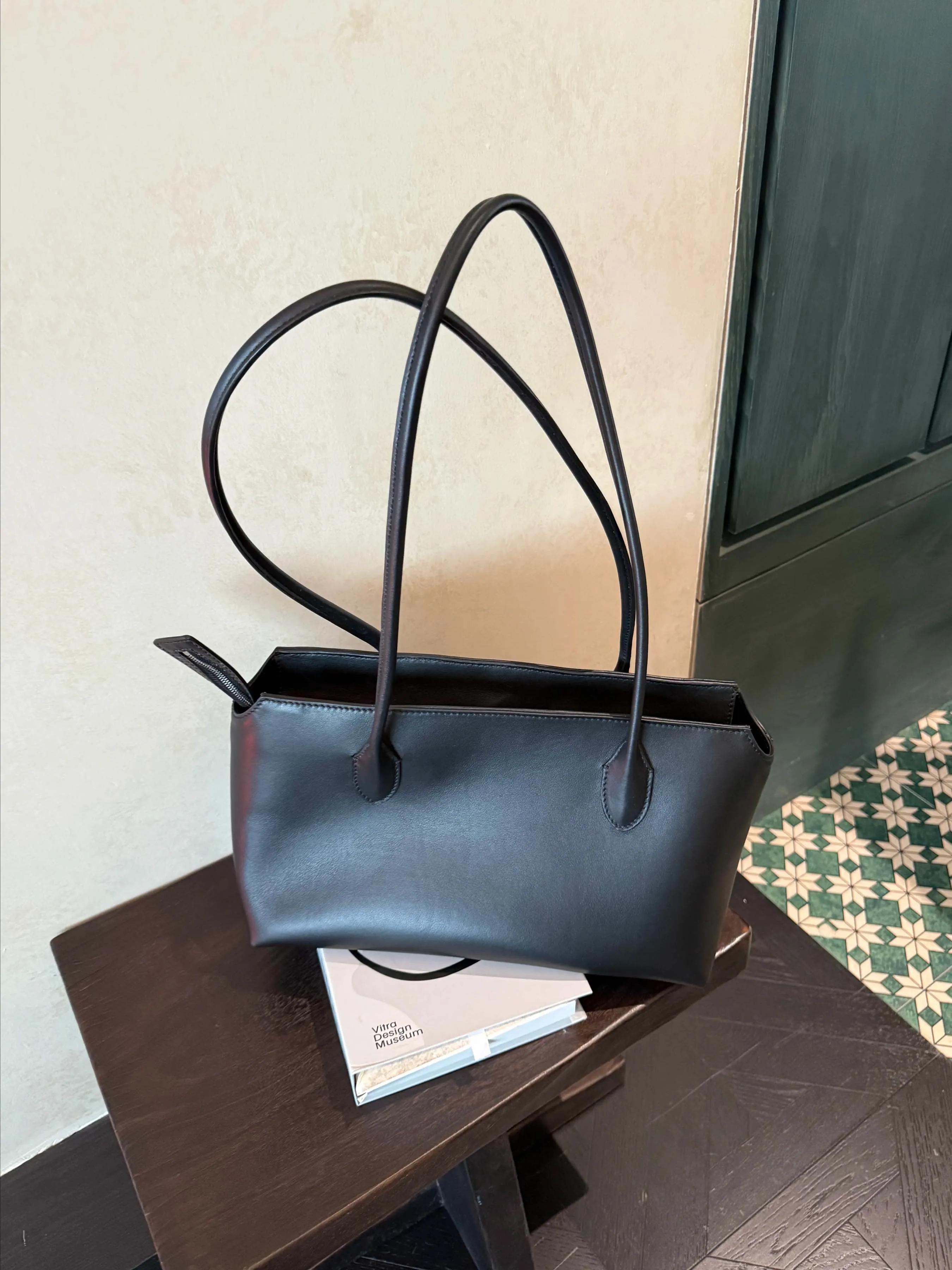 【Sac fourre-tout à longue poignée】 Sac à bandoulière en cuir de veau véritable importé de la série R