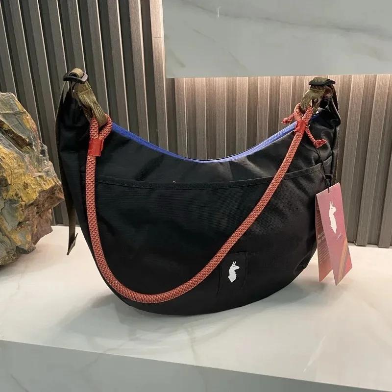 Sac à bandoulière en nylon pour femme 2026 avec design contrasté, sac bouffant, simple et léger