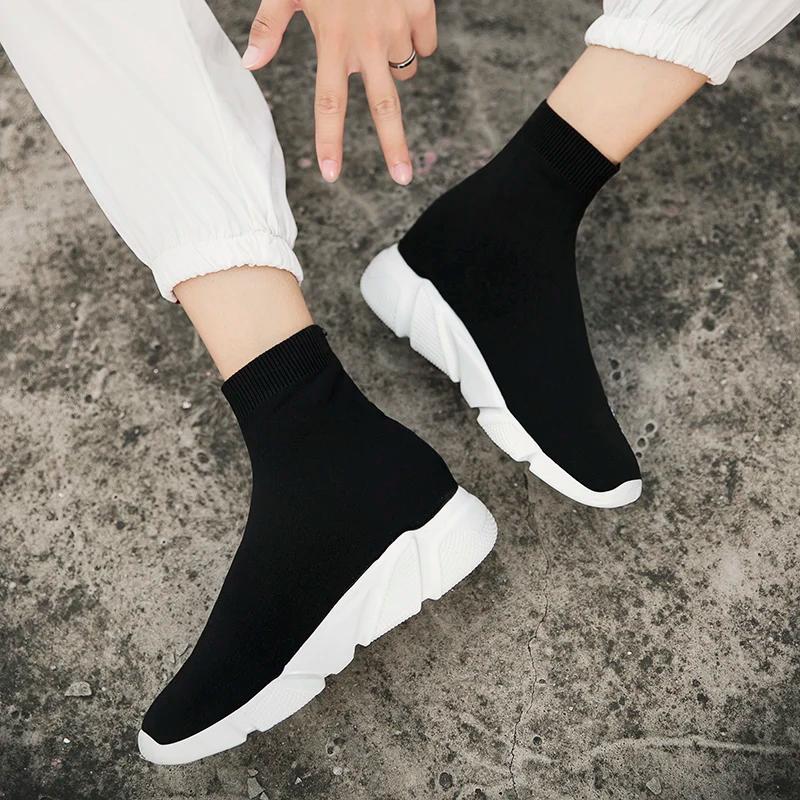 Chaussettes noires classiques sans lacet - Confort optimal pour course et baskets décontractées