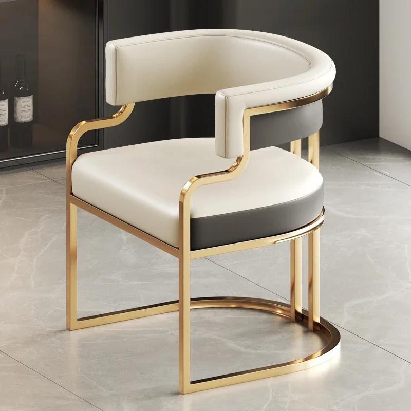 Chaises de salle à manger design beige avec pieds dorés, chaises de canapé tendance, chaises de luxe