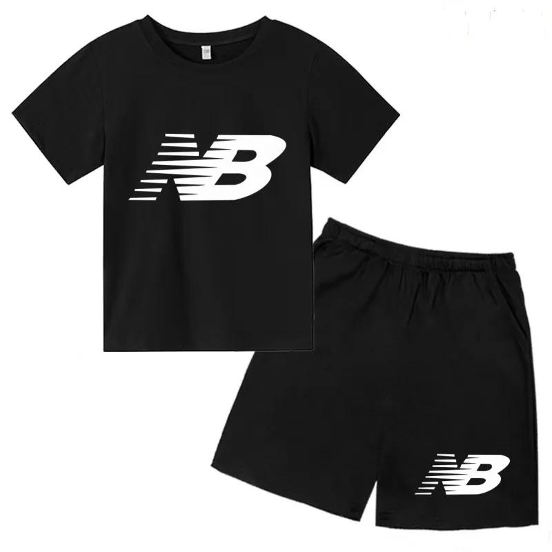 T-shirt noir à col rond et short pour enfants, ensemble de sport décontracté à manches courtes pour