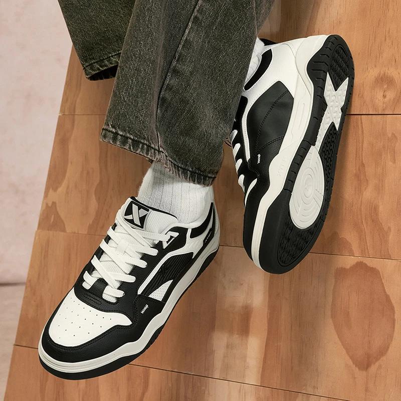 Xtep-Chaussures de skateboard pour hommes, baskets rétro décontractées, sports de plein air, loisirs