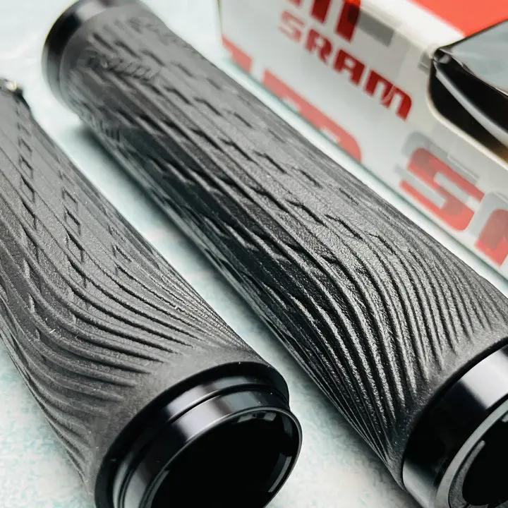 Poignées SRAM GRIP VTT pour Grip Shift disponibles en poignées pleine longueur de 122 mm avec collie