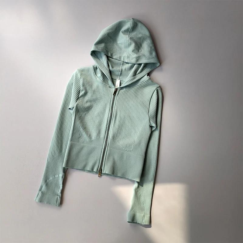 Veste sport femme moulante à double capuche : idéale running, yoga et pilates
