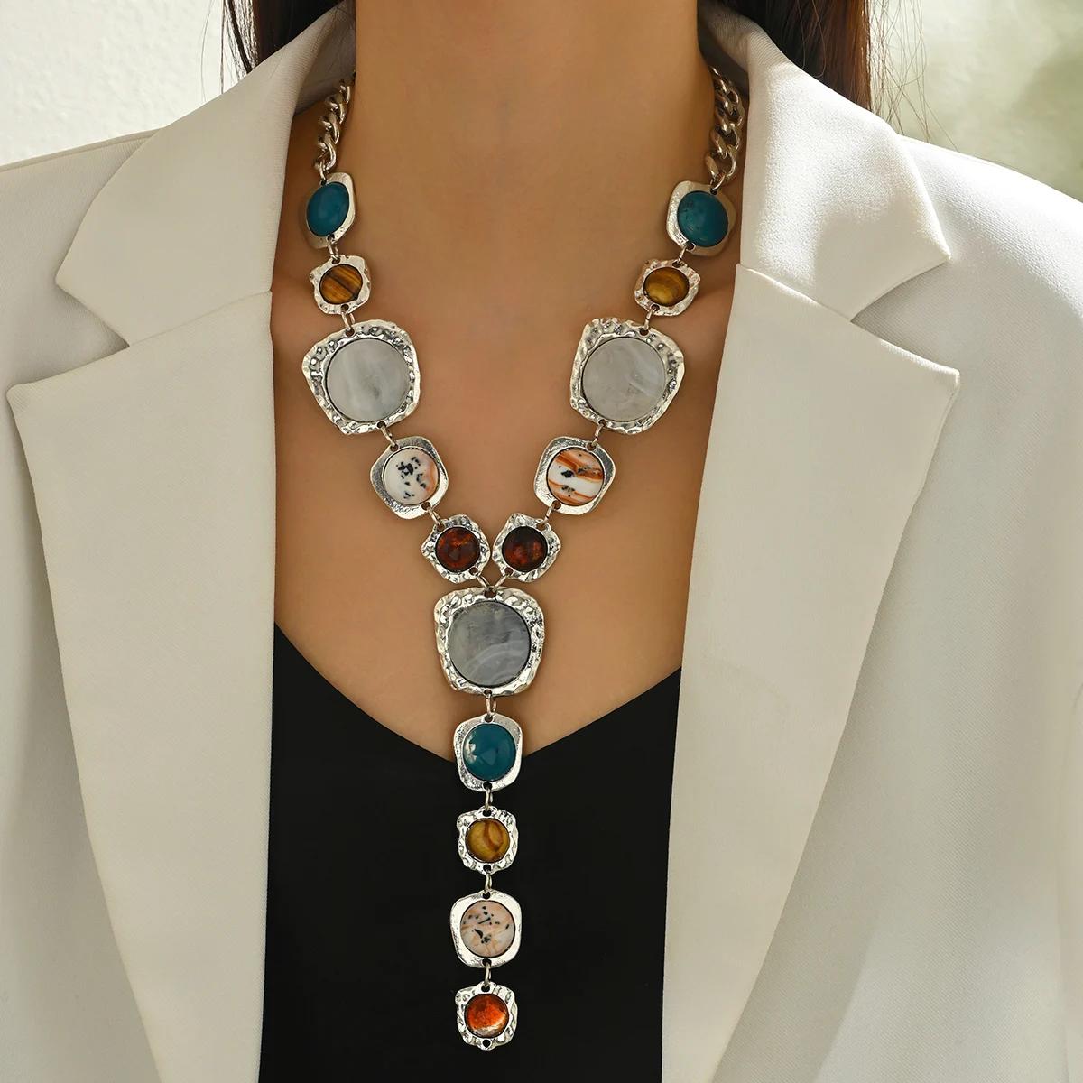 Collier Long Vintage exagéré en forme de Y pour femmes, élégant, épais, pendentif géométrique, style