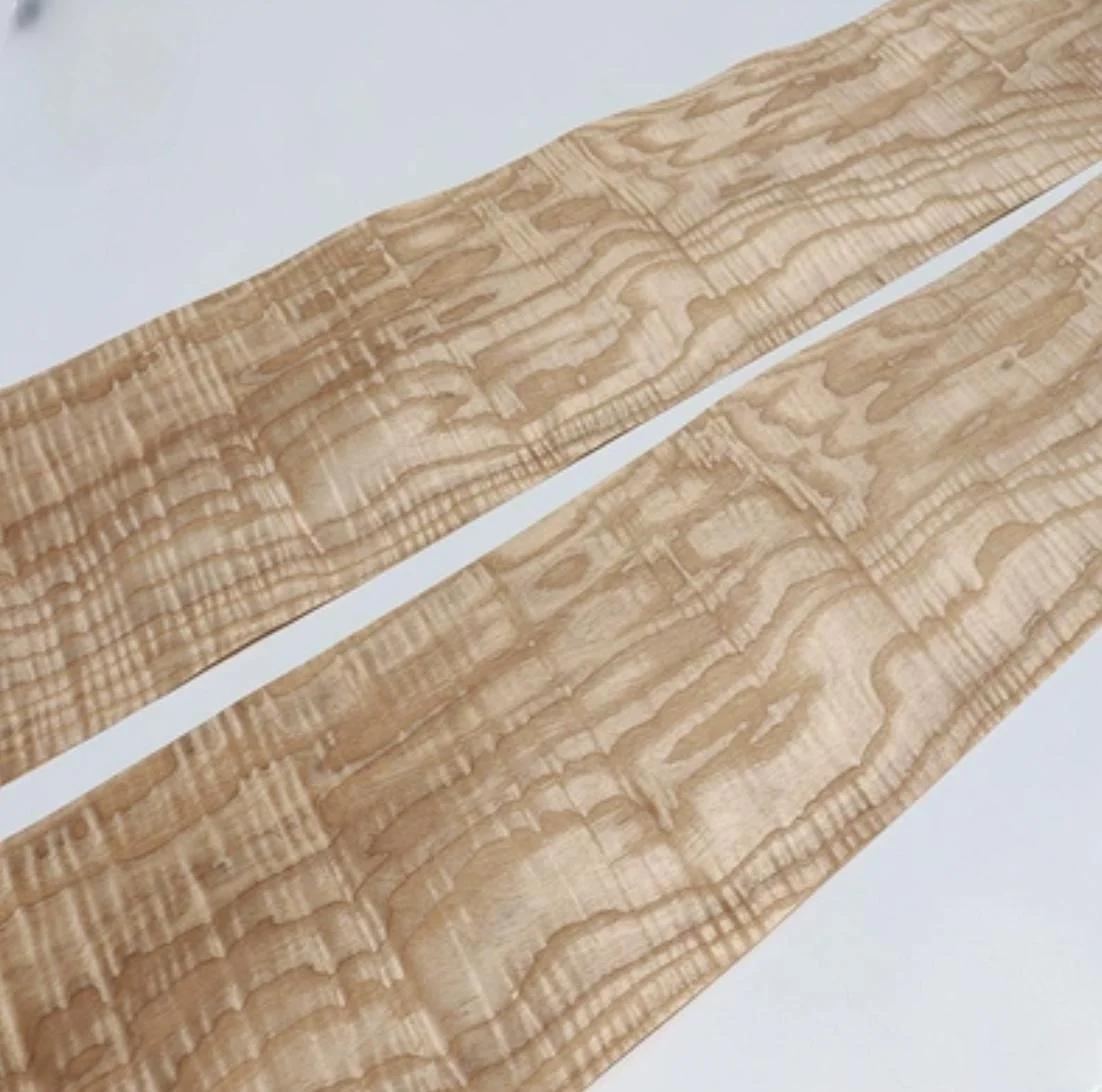 Bois à motifs mandshurica naturel, L:2.5 mètres, Largeur: 180mm, T:0.25mm, 200 000 feuilles