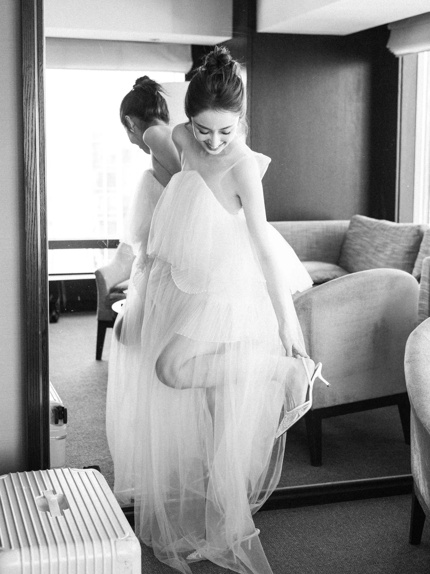 Robe de soirée longue en tulle bouffant à motifs floraux, sexy, dos nu, avec appliques florales, cou
