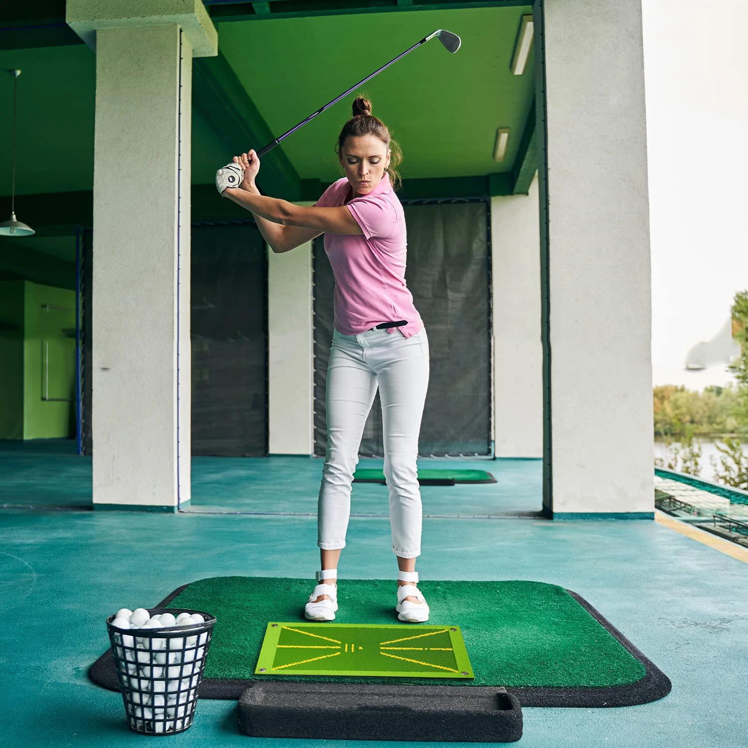 Tapis d'entraînement de golf pour la détection du swing, aide à l'entraînement au golf qui montre le