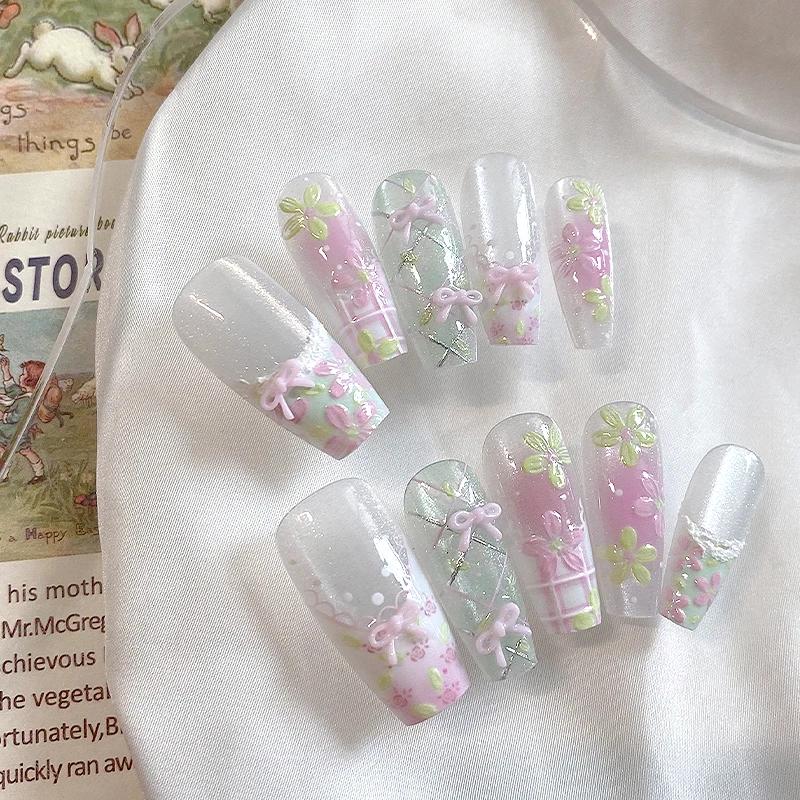 Nail art en forme de cercueil fait à la main, beaux faux ongles, nail art floral frais, adapté aux f