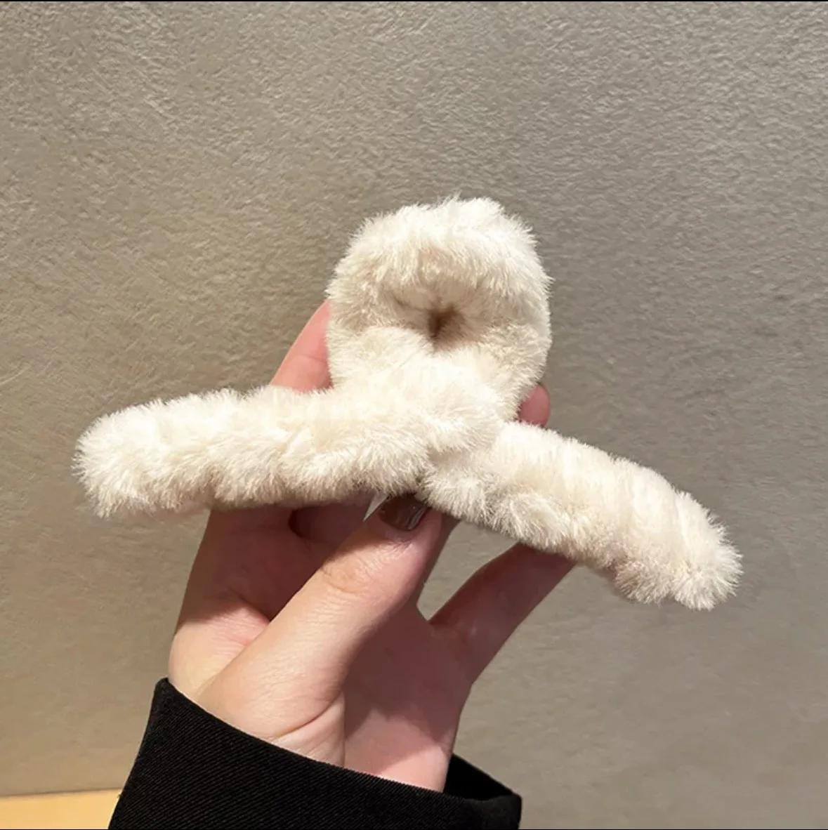 Griffe en peluche pour femmes, Barrette en forme de crabe acrylique élégante, épingle à cheveux, acc