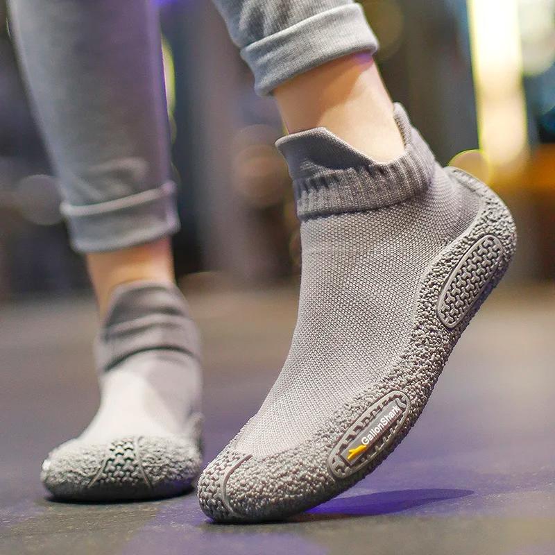 Chaussures et chaussettes de sport d'intérieur silencieuses GallonShark, ultra légères, absorbant le