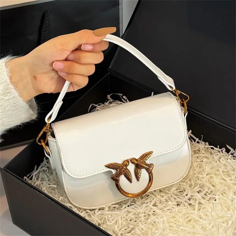 Mini sac à bandoulière élégant rétro avec chaîne de luxe, minimaliste pour les achats décontractés,