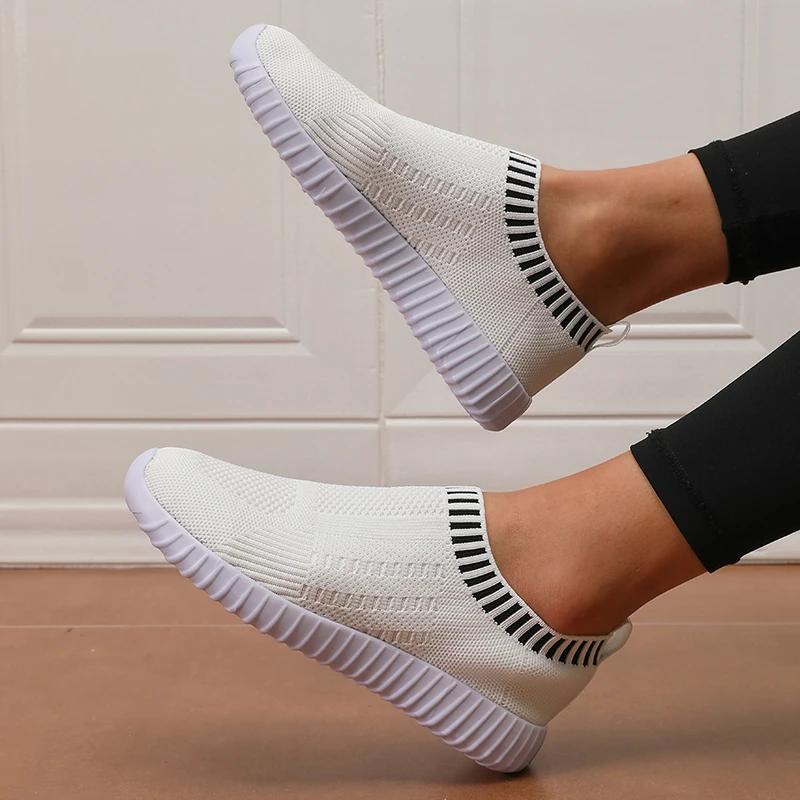 Baskets à fond plat pour femmes, chaussures de sport décontractées en plein air, simples, confortabl