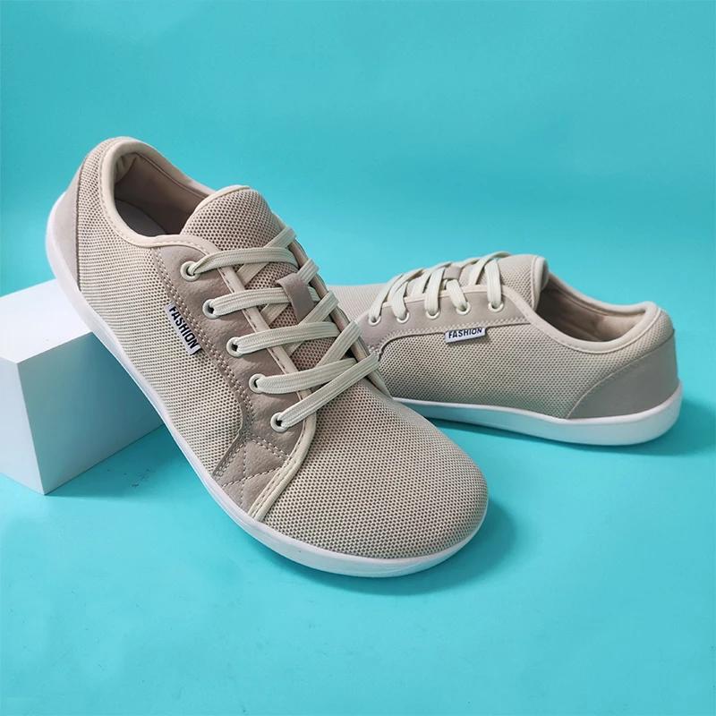 Chaussures de course pour hommes avec semelles souples pieds légers et larges adaptés aux hommes et