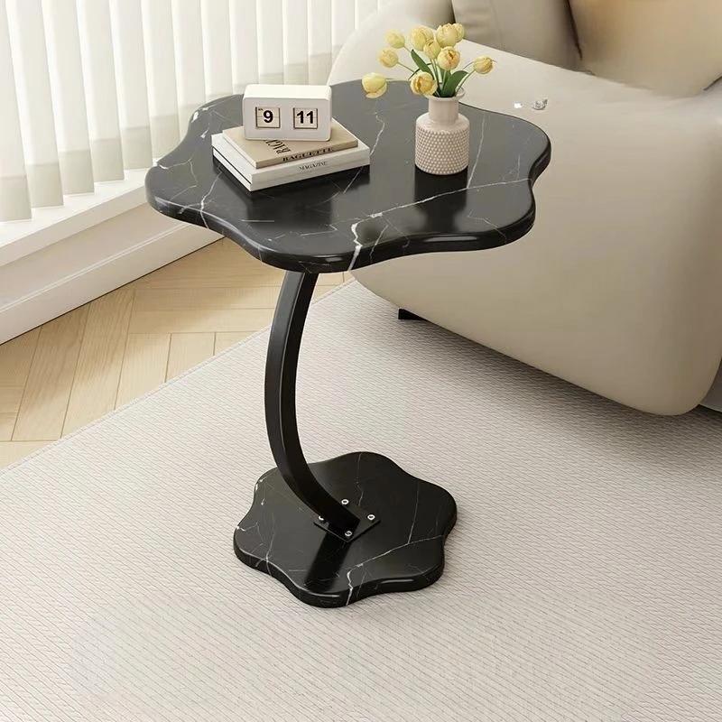 Table de chevet au design épuré, Table nuage pour balcon, Petite table à manger simple, Petit meuble