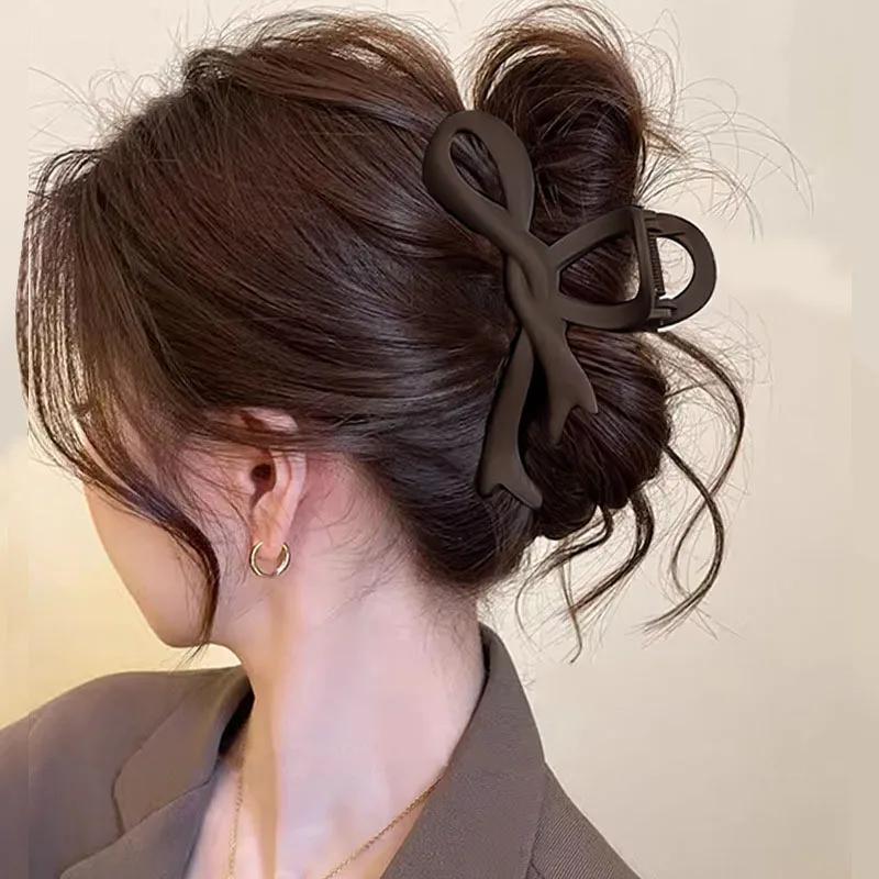 Grande pince à cheveux géométrique marron élégante pour femmes et filles, joli ornement capillaire,