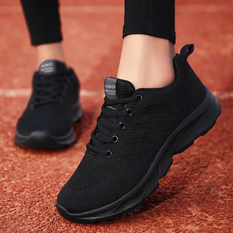 Chaussures noires antidérapantes pour femmes, baskets de course légères et respirantes, chaussures d