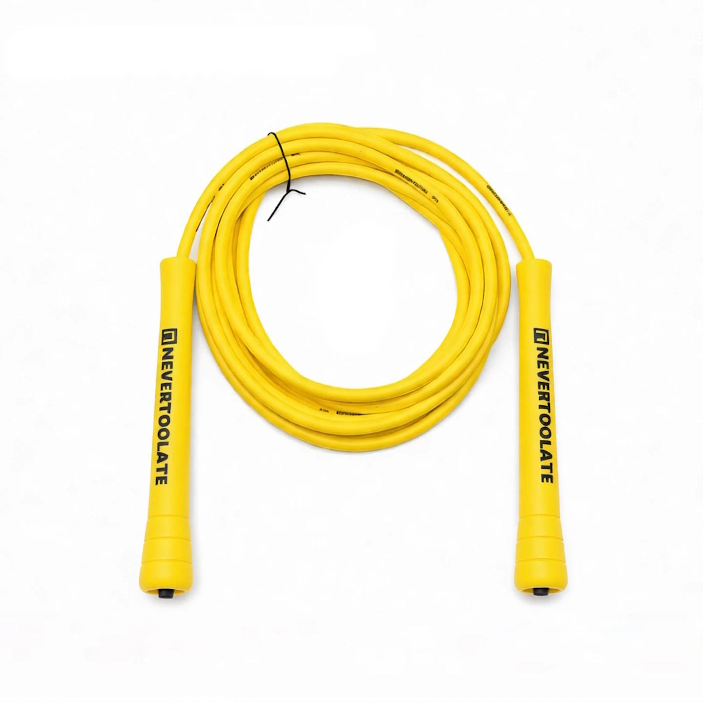 JR100-6 Corde à sauter en PVC de 6 mm de diamètre AVEC NOYAU FILETÉ, 3,2 mètres de long, poignée moy