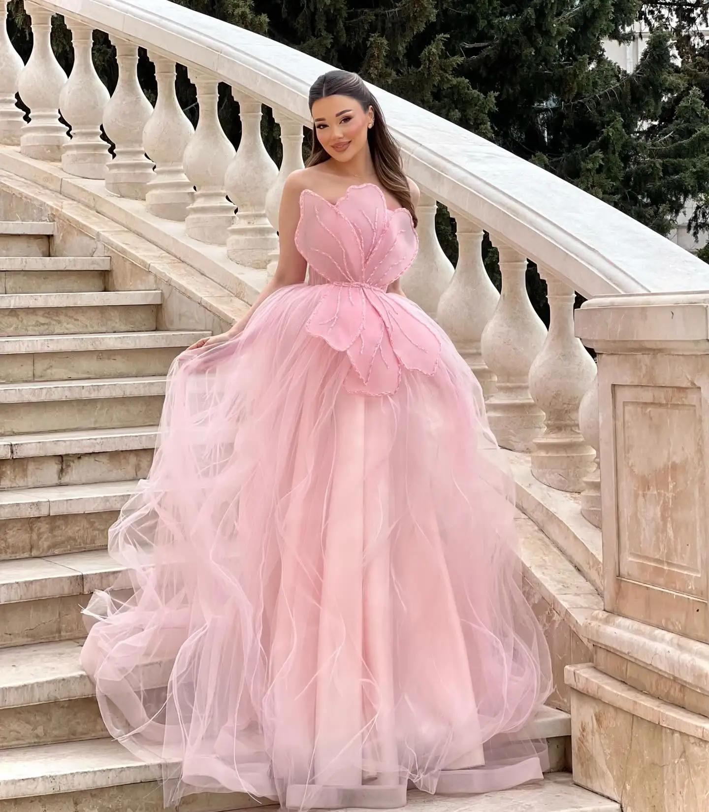 Nouvelle Robe de Bal Rose sans Bretelles à Fleurs, Coupe A-line en Tulle, Robe de Soirée Scintillant