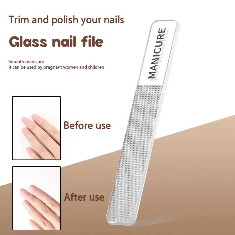 Ensemble de coupe-ongles anti-éclaboussures main dans la main avec coupe-ongles manucure coupe-ongle