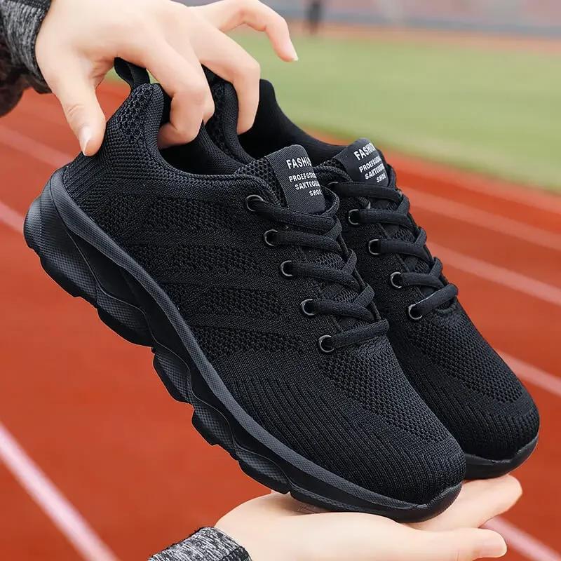 Chaussures noires antidérapantes pour femmes, baskets de course légères et respirantes, chaussures d