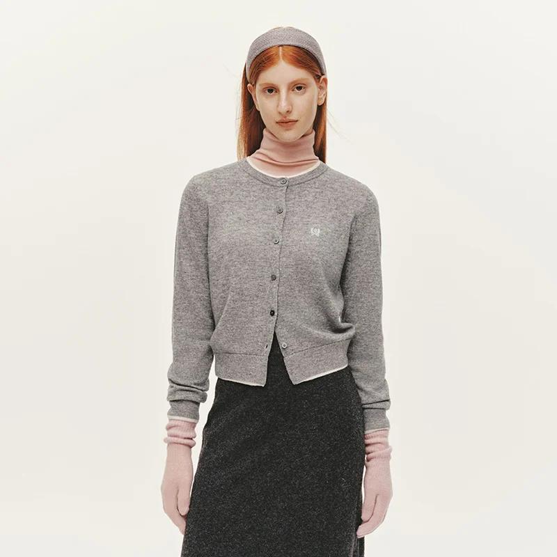Semir tricoté pull coupe ajustée brodé pull femmes 2025 hiver Style court col rond haut superposé