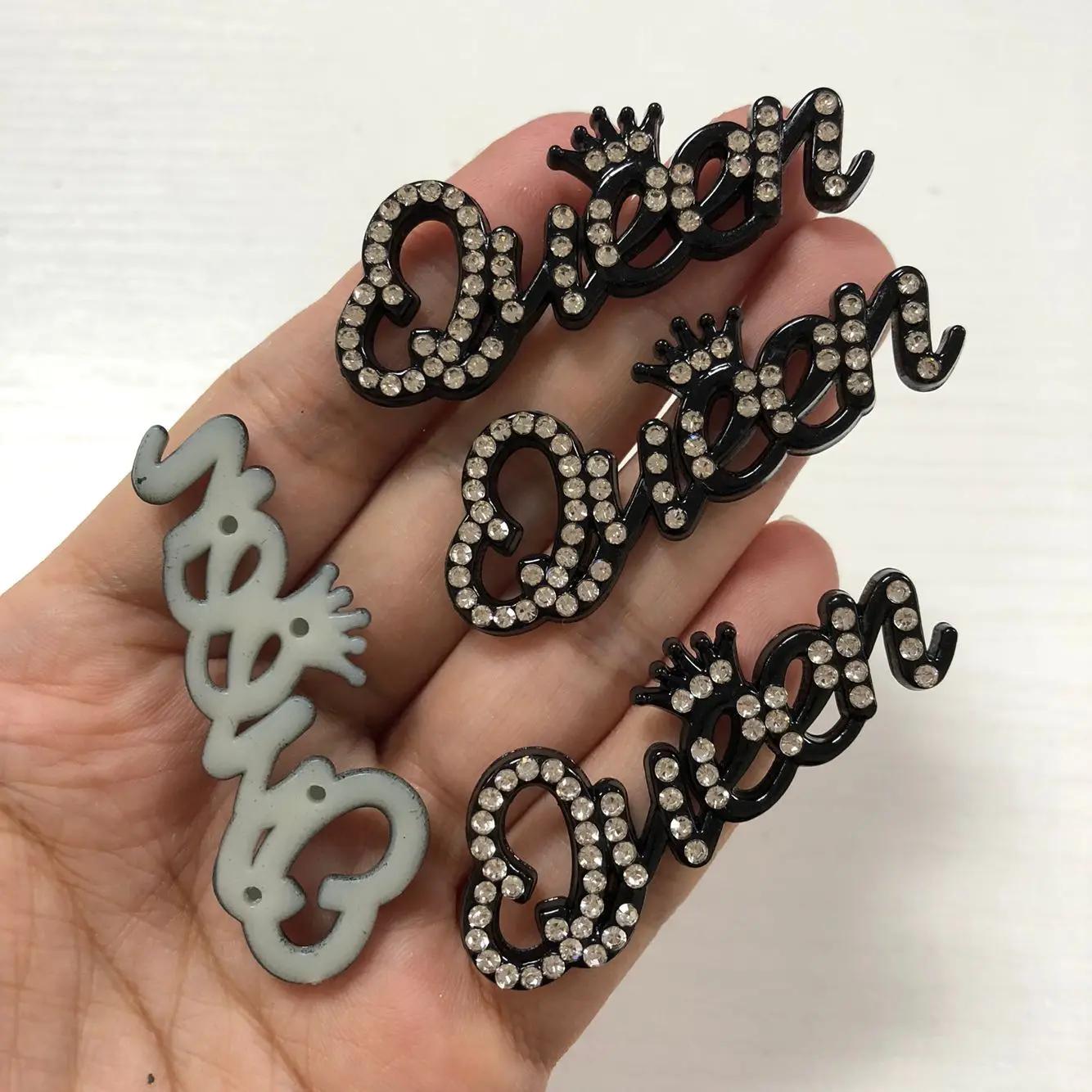 10 pièces Dopamine Bling argenté doré Rose rouge noir évider reine mots conseil breloques en plastiq