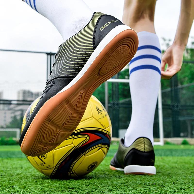 Crampons de Football en salle pour hommes, chaussures de Futsal professionnelles antidérapantes, bot